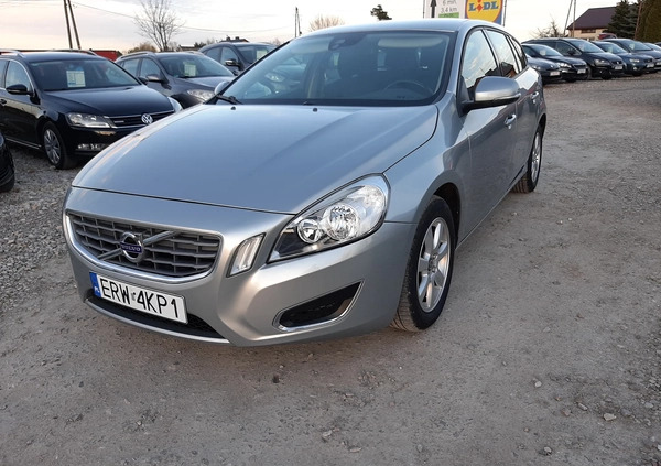 Volvo V60 cena 26900 przebieg: 217730, rok produkcji 2011 z Opatów małe 277